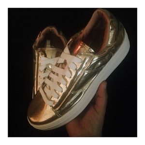 Cleé Spice Sneakers